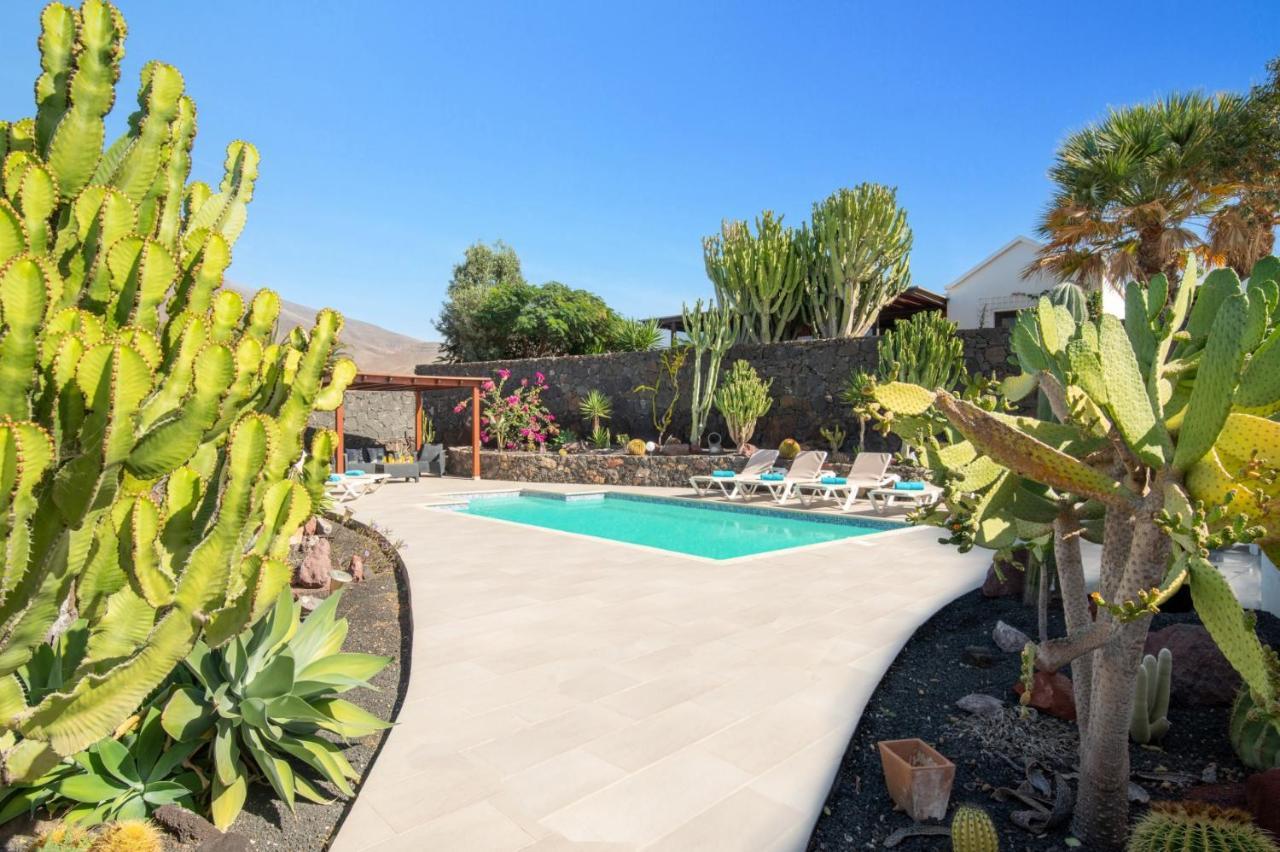 Villa Sarita Sol By Villa Plus Playa Blanca  Extérieur photo