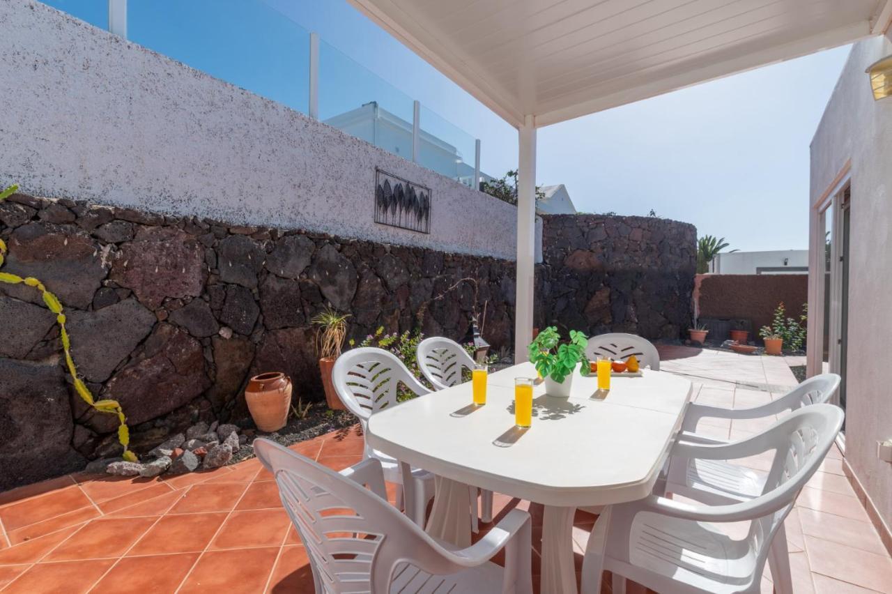 Villa Sarita Sol By Villa Plus Playa Blanca  Extérieur photo